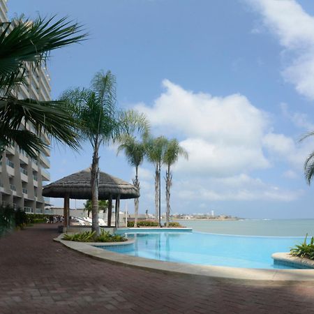 Lindo Departamento al pie de playa Edificio TORRE OCEÁNICA Salinas (Santa Elena) Exterior foto