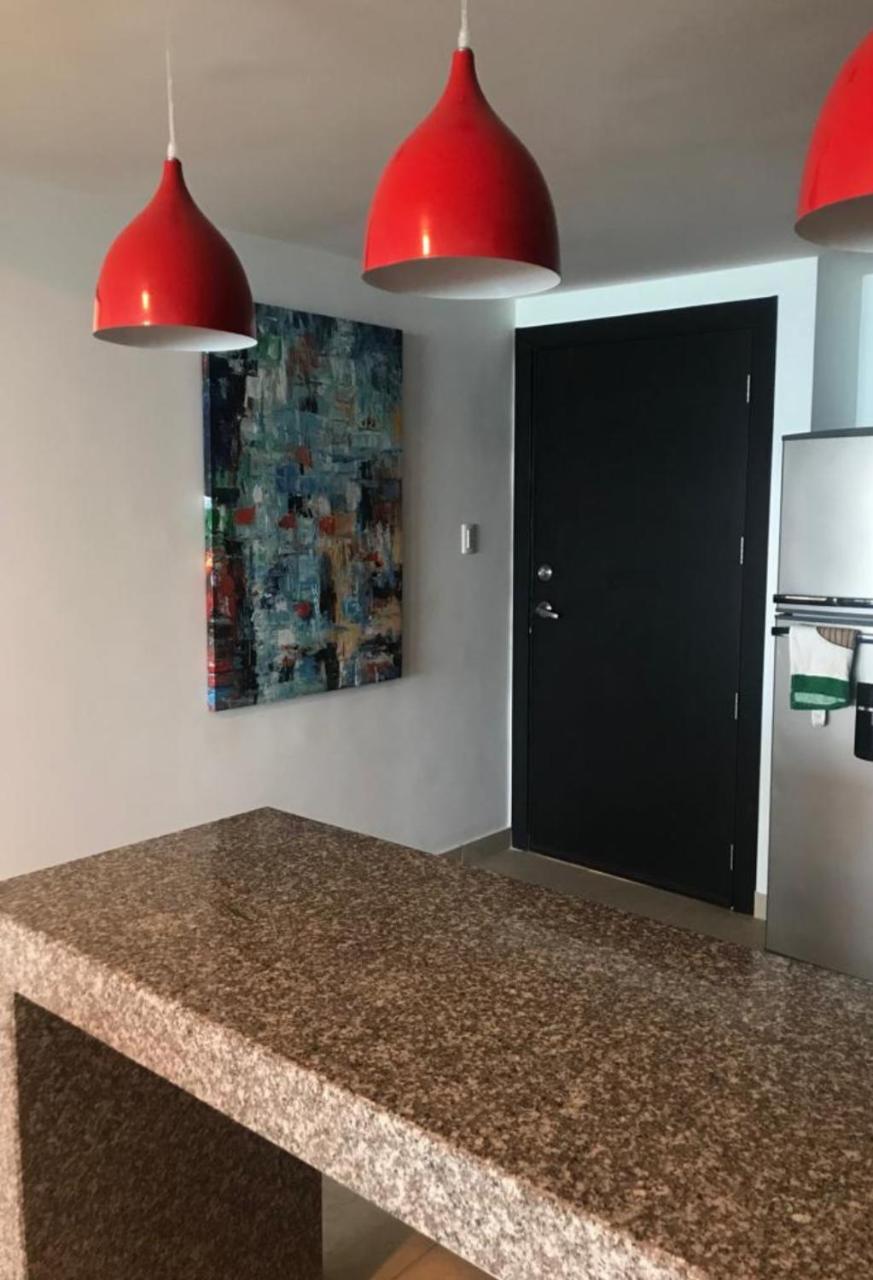 Lindo Departamento al pie de playa Edificio TORRE OCEÁNICA Salinas (Santa Elena) Exterior foto