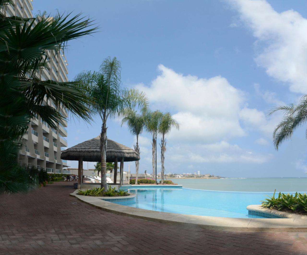 Lindo Departamento al pie de playa Edificio TORRE OCEÁNICA Salinas (Santa Elena) Exterior foto
