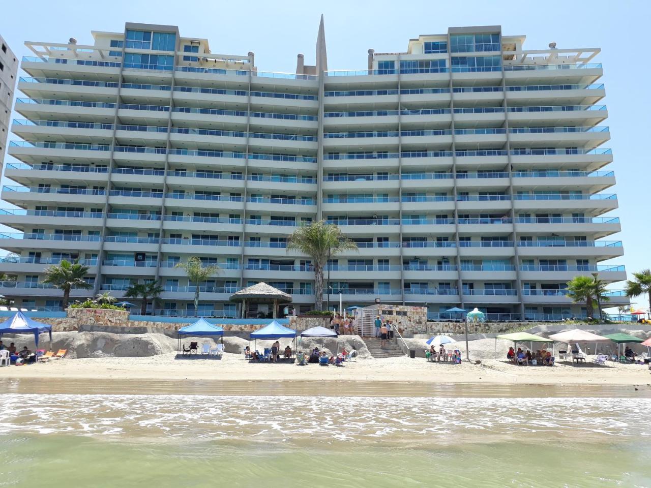 Lindo Departamento al pie de playa Edificio TORRE OCEÁNICA Salinas (Santa Elena) Exterior foto